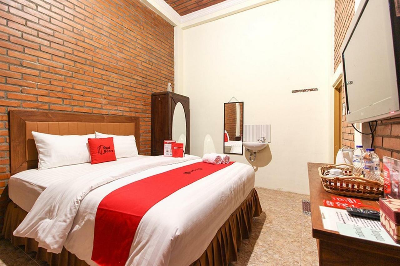 Reddoorz Near Amikom Yogyakarta 2 Maguwo Екстер'єр фото